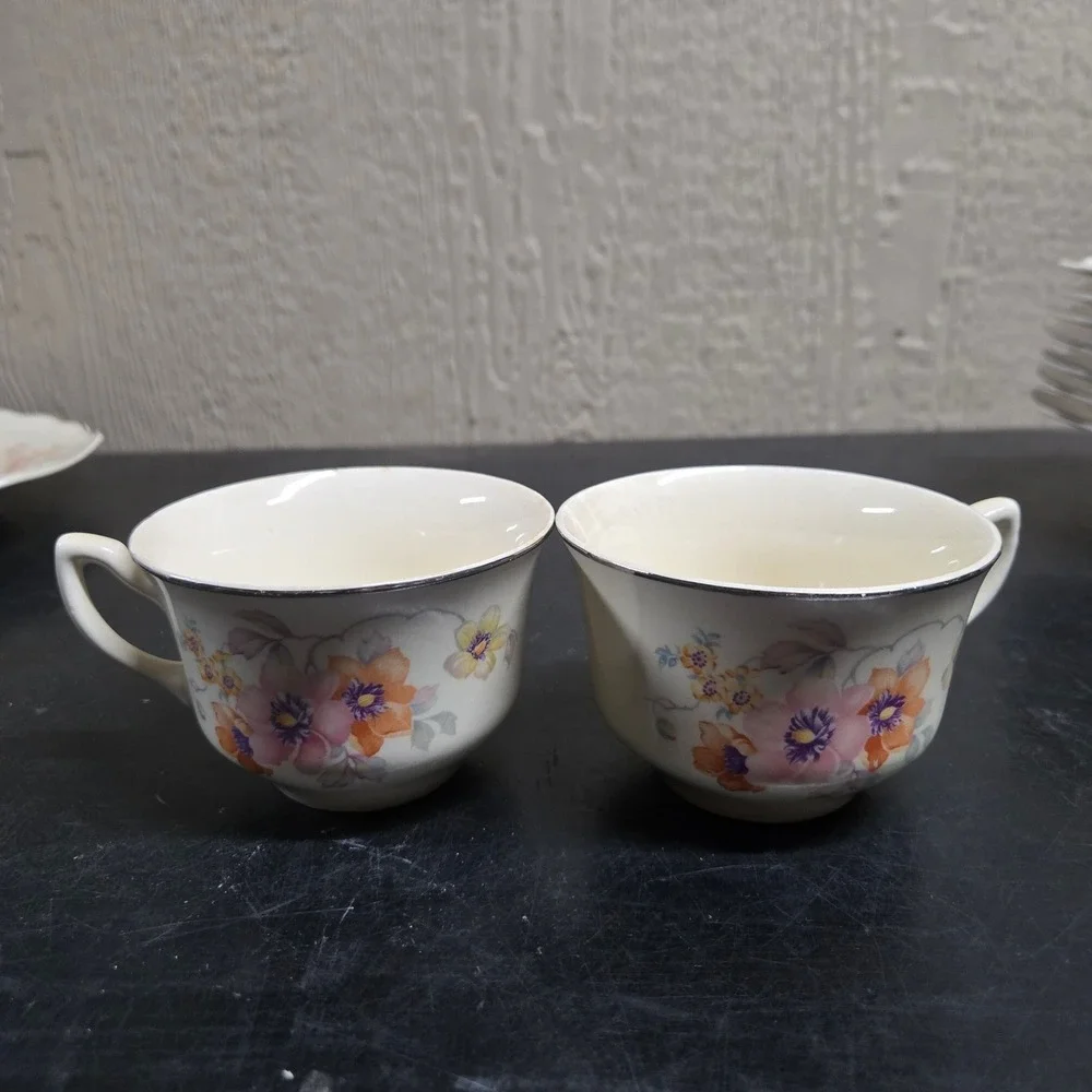 Vintage WS George Lido Canarytone Floral Dinnerware Set Platter Bowls Cups 196A